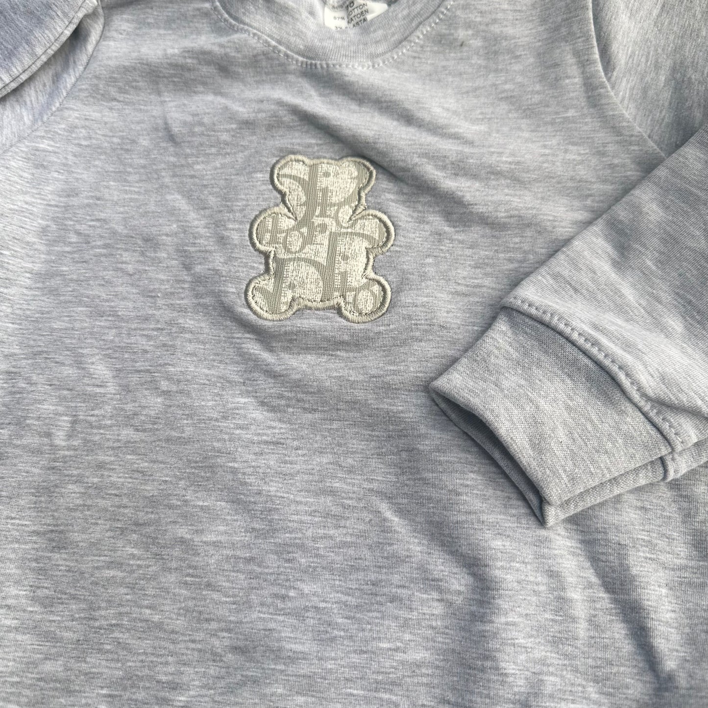 Gray Sweater x CD gray Fabric