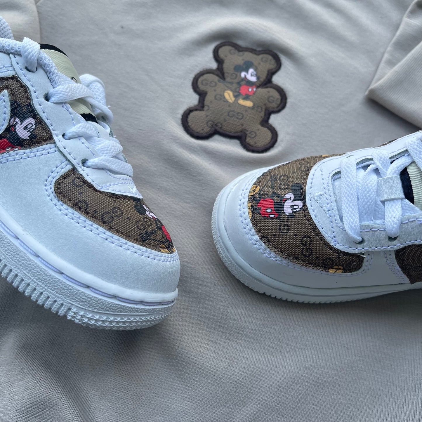 White AF1 x MM Fabric KLITTENBAND SCHOENEN